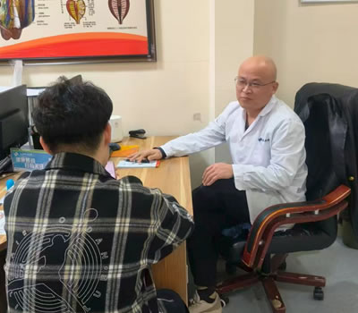 承德市|男科医师高朋磊：守护男性健康，专业男科诊疗